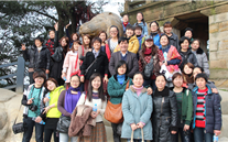 122大阳城集团网站集团组织2012年国际三八妇女节登山活动